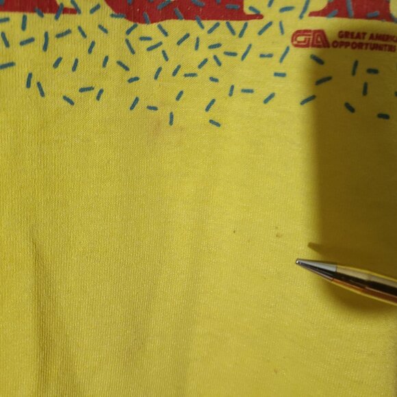 Vintage 90s "I've Got the Spirit" Yellow Large T-Shirt Single Stitch Made in USA - Picture 6 of 8